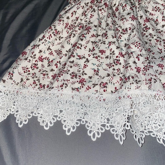 Romper - Picture 2 of 5